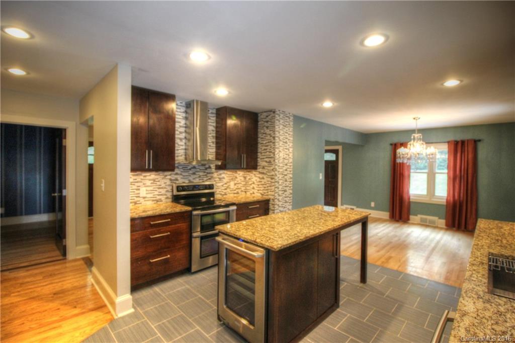 5 Woodcrest Road, Unit 13 Asheville, NC 28804 - Photo 9 of 23 Gallery Image 9