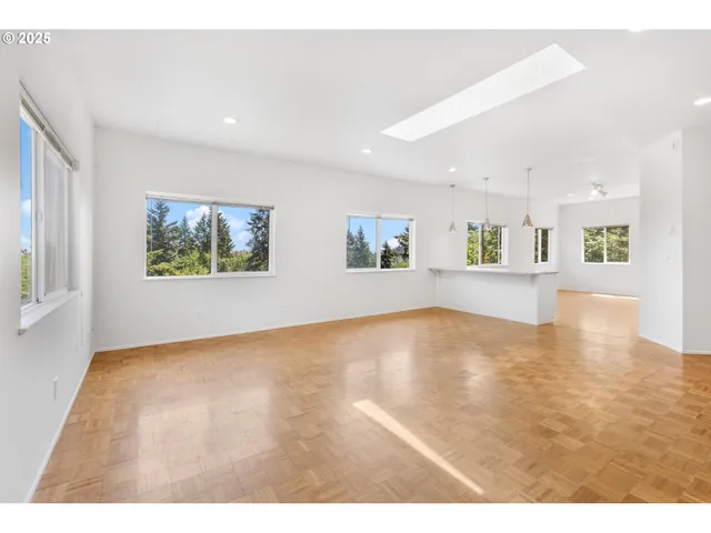 $550,000 | 2689 Cupola Drive, Eugene, OR 97403