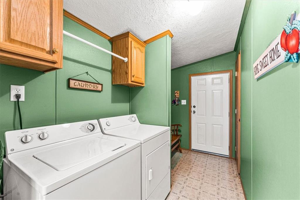 562 South Maysville Road Transfer, PA 16154 - Photo 12 of 21 Gallery Image 12