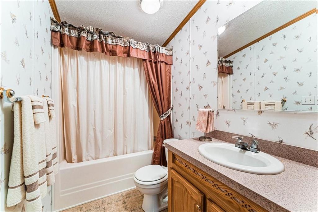 562 South Maysville Road Transfer, PA 16154 - Photo 17 of 21 Gallery Image 17