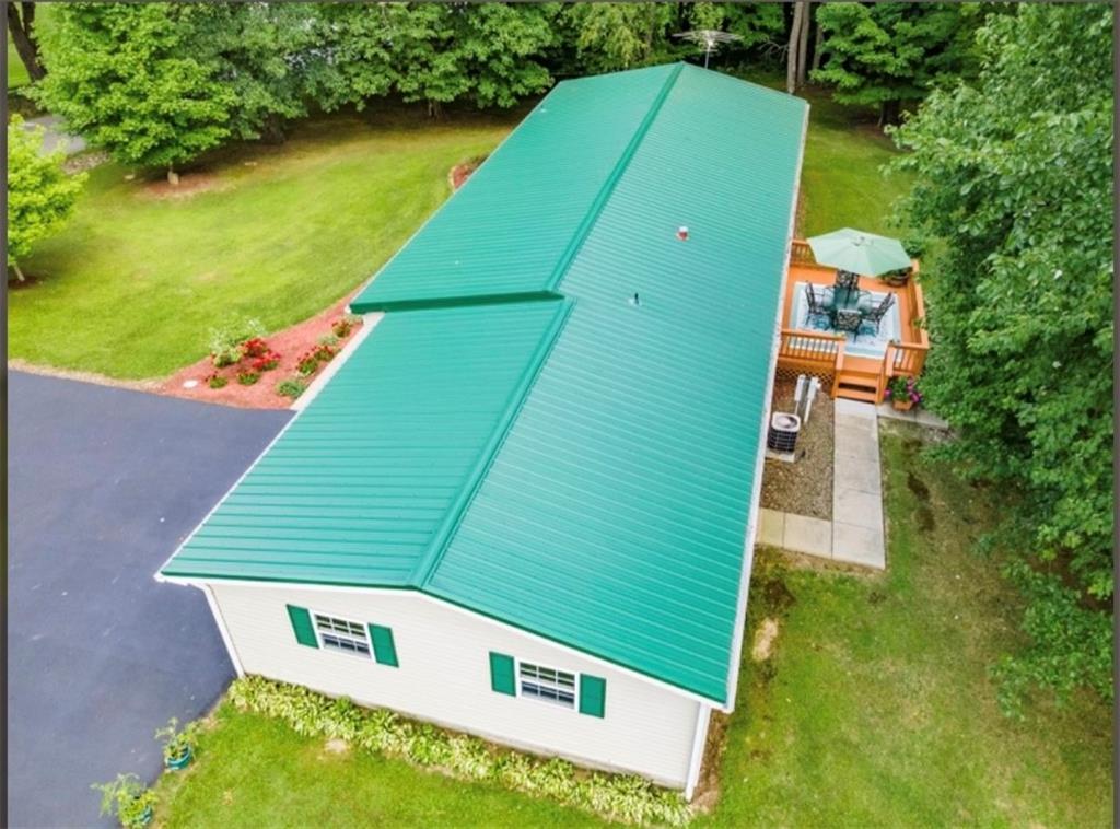 562 South Maysville Road Transfer, PA 16154 - Photo 2 of 21 Gallery Image 2