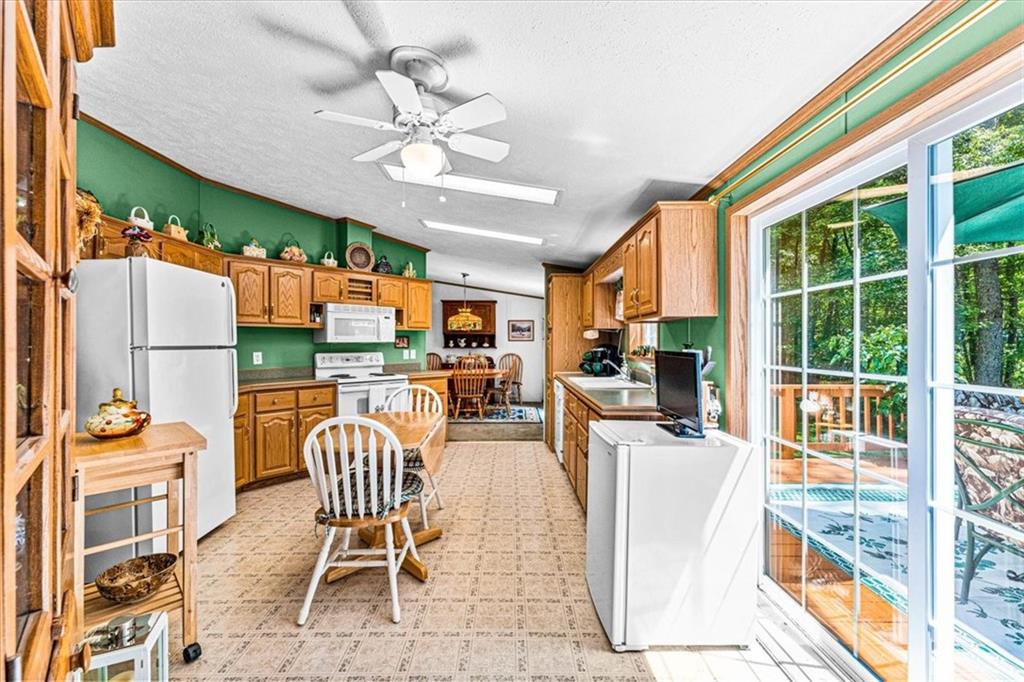562 South Maysville Road Transfer, PA 16154 - Photo 10 of 21 Gallery Image 10