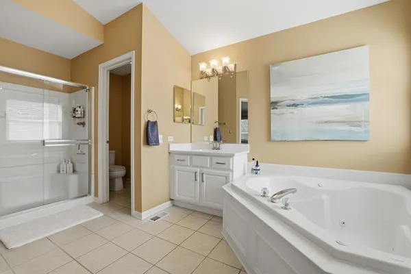 $615,000 | 6 Reedsworth Court, Algonquin, IL 60102