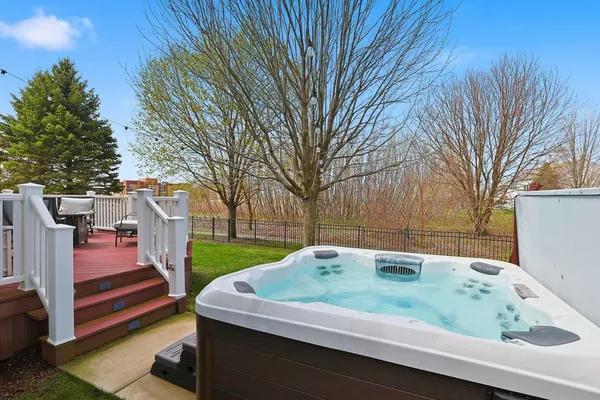 $615,000 | 6 Reedsworth Court, Algonquin, IL 60102