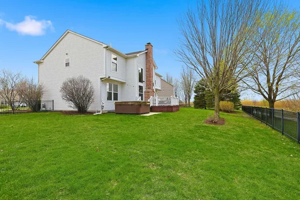 $615,000 | 6 Reedsworth Court, Algonquin, IL 60102