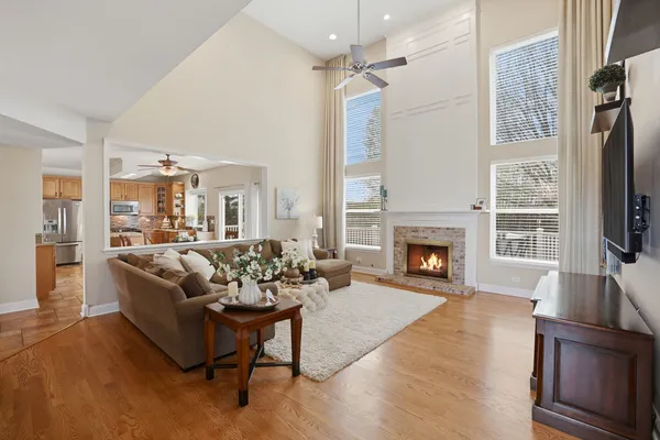 $615,000 | 6 Reedsworth Court, Algonquin, IL 60102