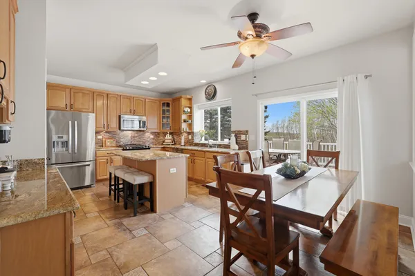 $615,000 | 6 Reedsworth Court, Algonquin, IL 60102