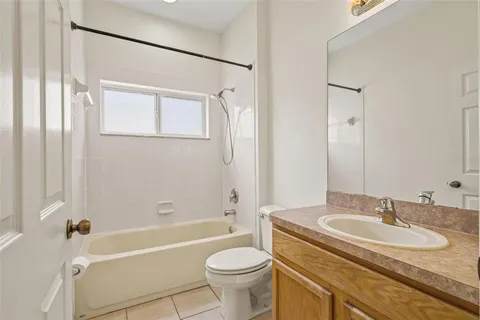 $360,000 | 518 York Dale Drive, Ruskin, FL 33570