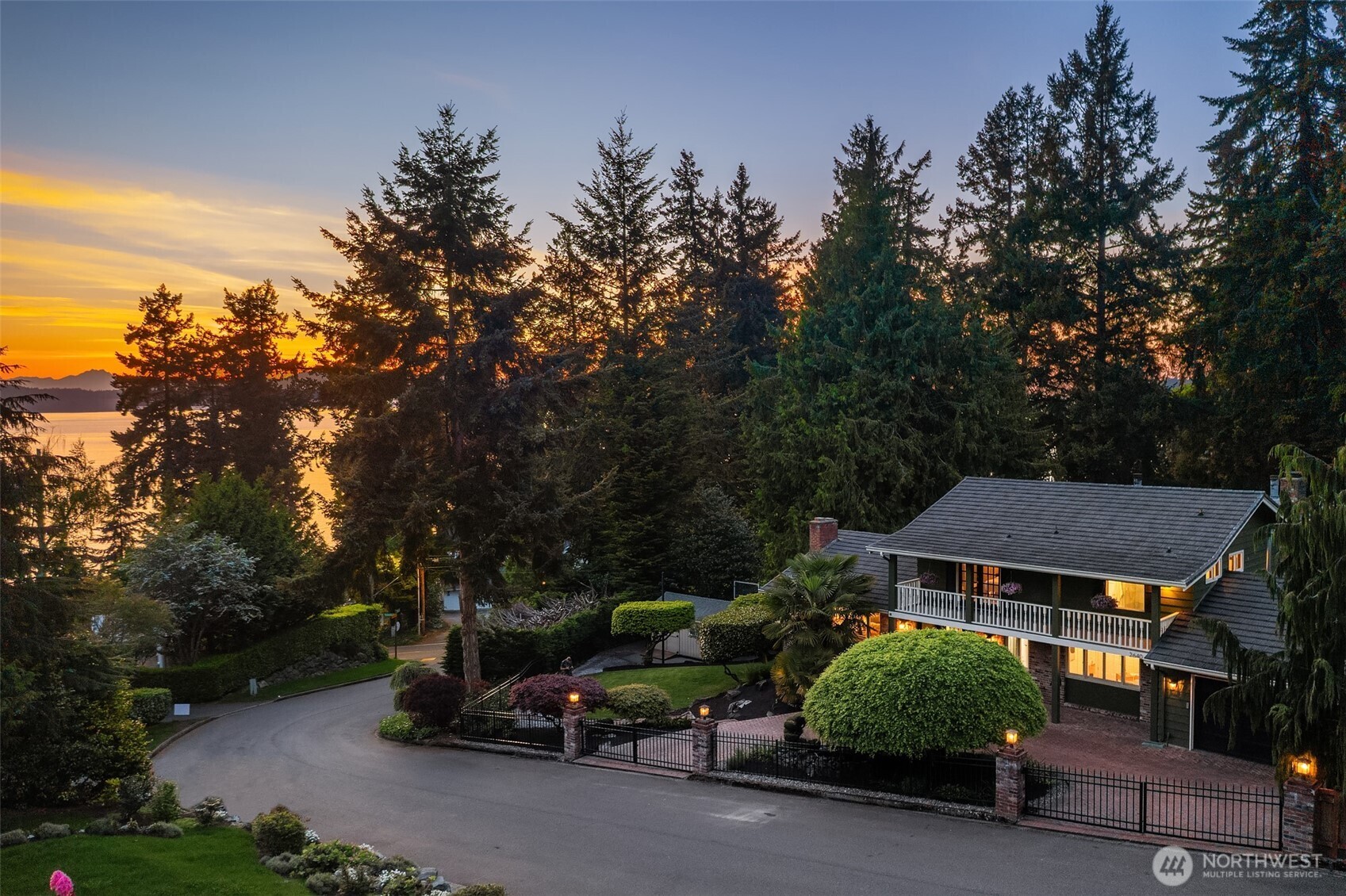 2640 Southwest 163rd Street Burien, WA 98166 - Photo 1 of 40