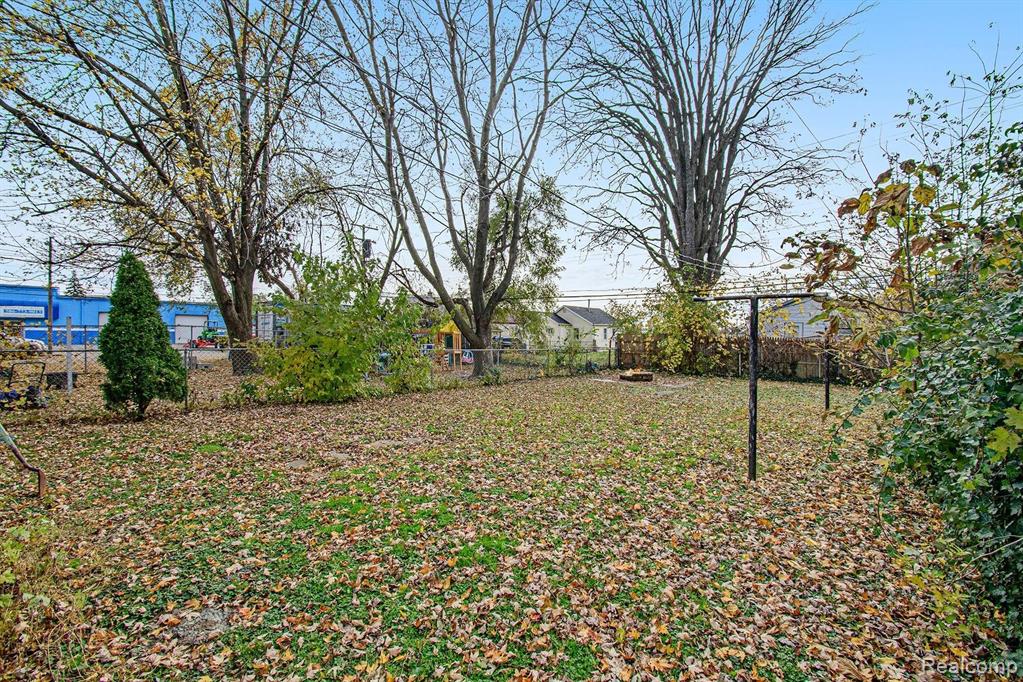 7574 Timken Avenue Warren, MI 48091 - Photo 16 of 19