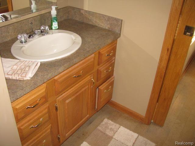 74103 Kanie Road Romeo, MI 48065 - Photo 17 of 30 #17 Master Bath.jpg