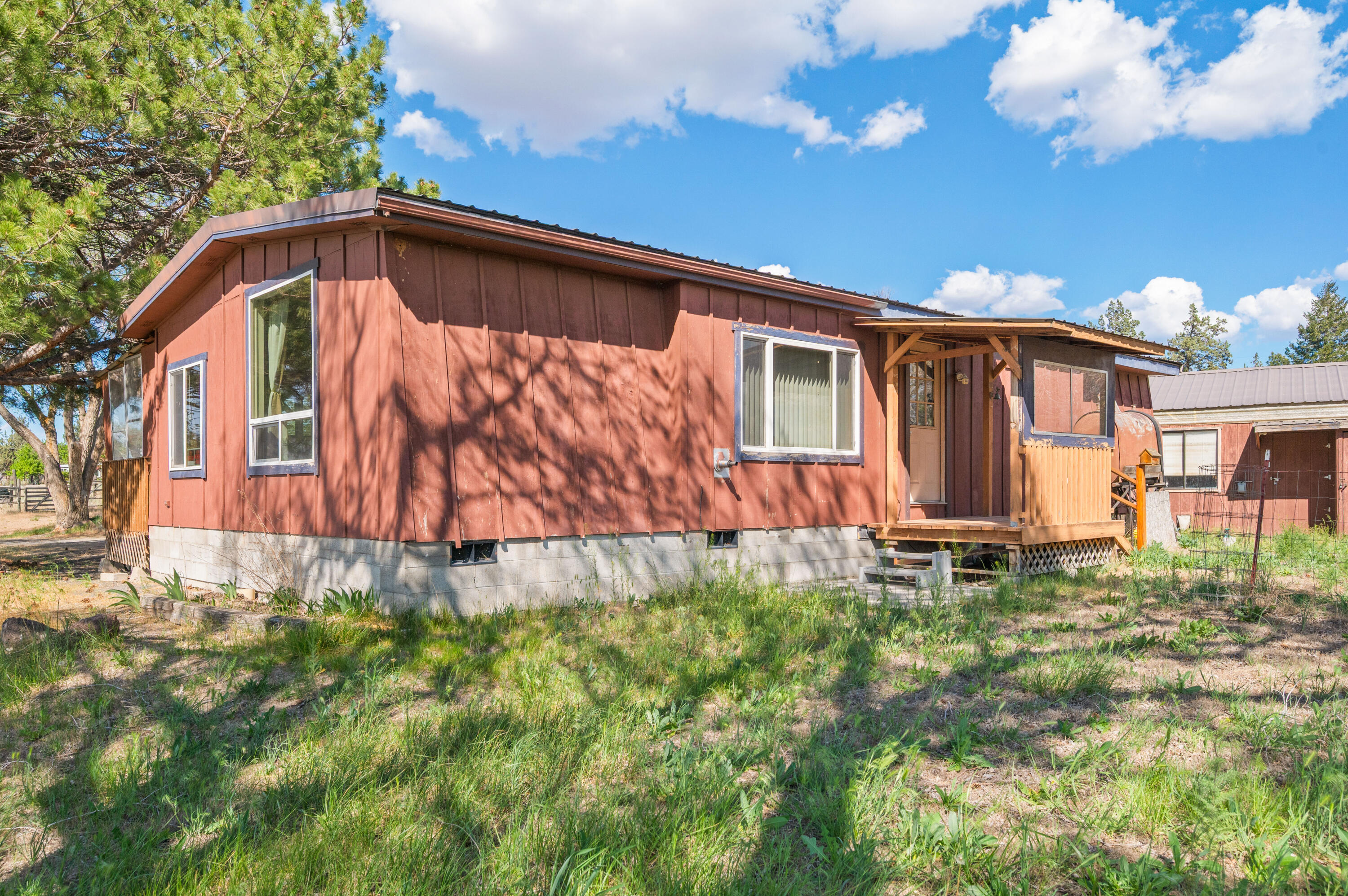 133 Southwest Tompsett Street Madras, OR 97741 - Photo 42 of 56