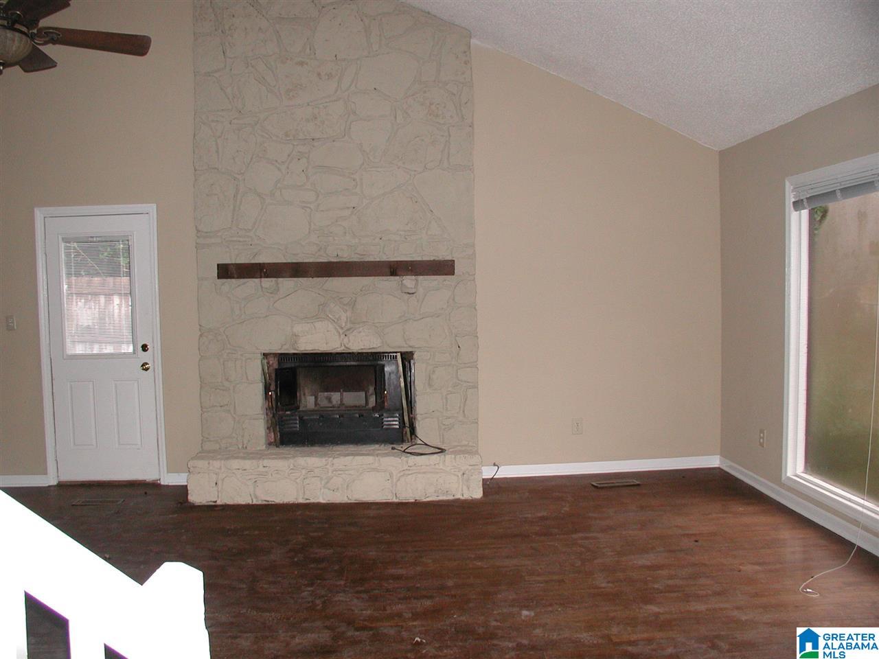 2429 Wine Ridge Drive Birmingham, AL 35244 - Photo 2 of 9