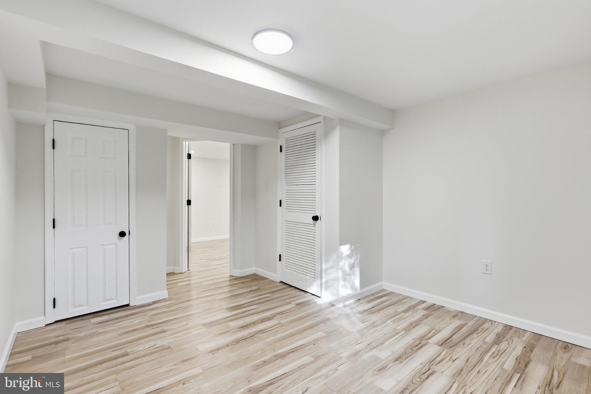 11586 Red Leaf Court Reston, VA 20191 - Photo 30 of 46 Gallery Image 30