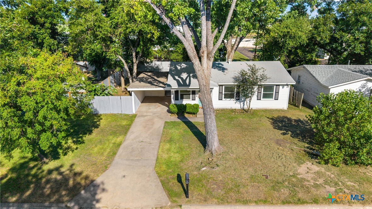 13 North 41st Street Temple, TX 76504 - Photo 17 of 20 front view of a house with a yard