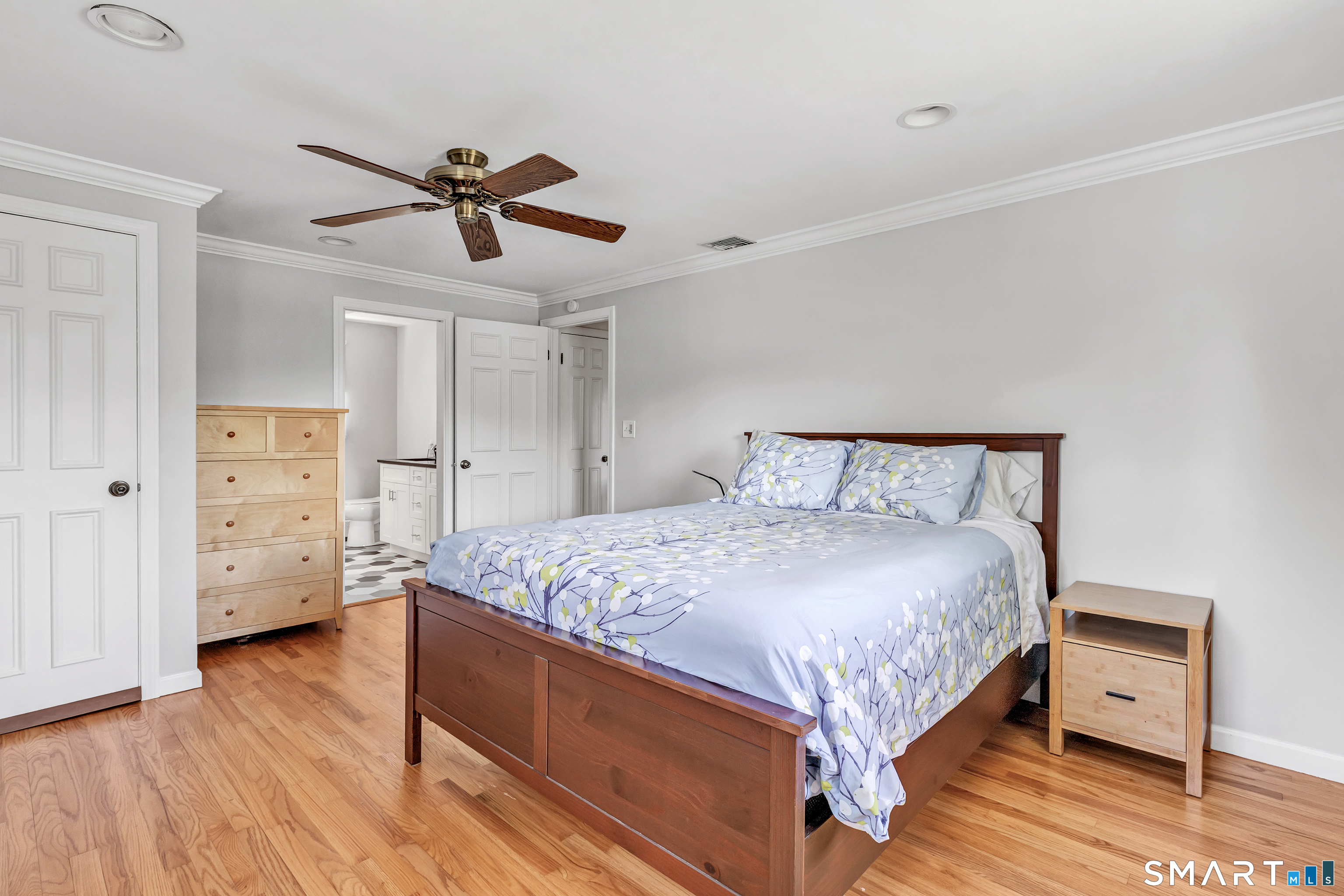 76 Greenbrier Road Trumbull, CT 06611 - Photo 18 of 38
