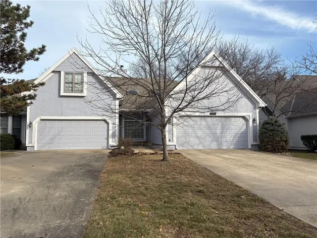 $390,000 | 11951 Slater Street, Overland Park, KS 66213