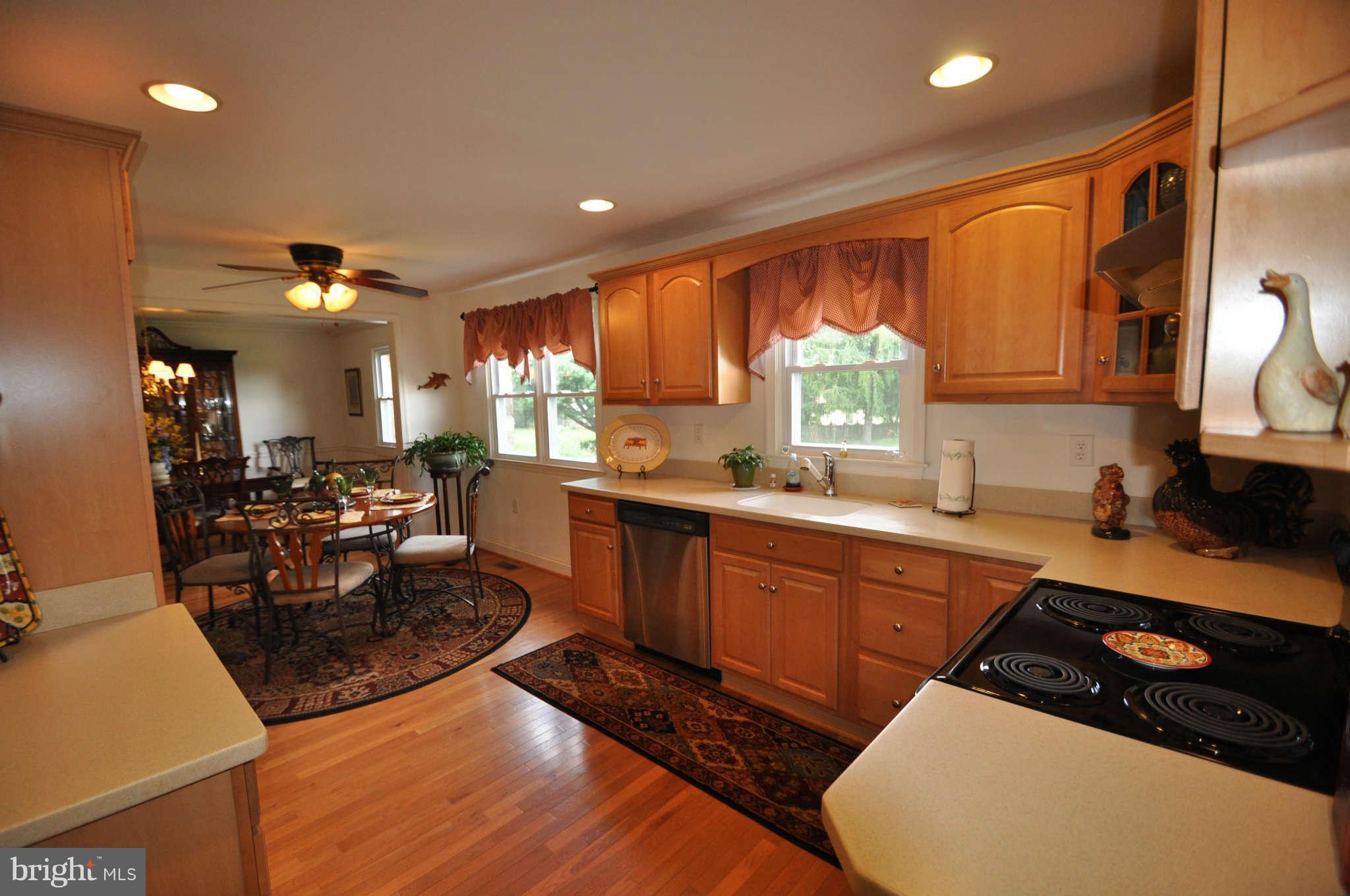 324 Kolbe Road Westminster, MD 21157 - Photo 2 of 11 SPECTACULAR CHEF READY