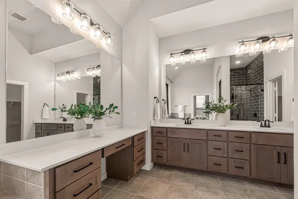 $650,000 | 8818 Blue Grotto Lane, Manvel, TX 77578