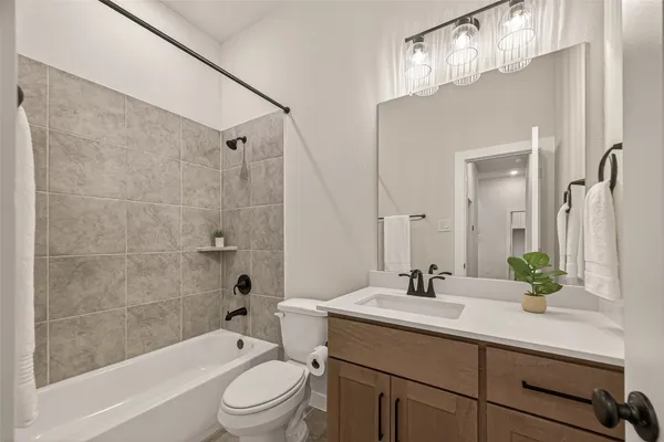 $650,000 | 8818 Blue Grotto Lane, Manvel, TX 77578