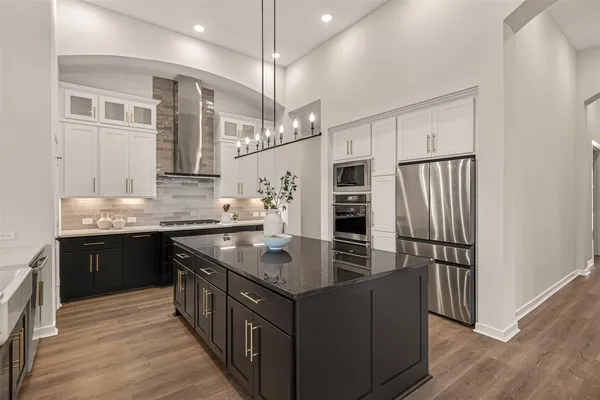 $650,000 | 8818 Blue Grotto Lane, Manvel, TX 77578