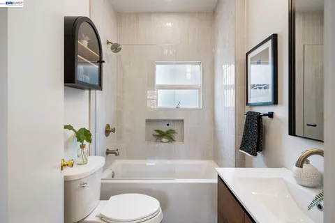 $828,000 | 2617 Santa Clara Avenue, Alameda, CA 94501