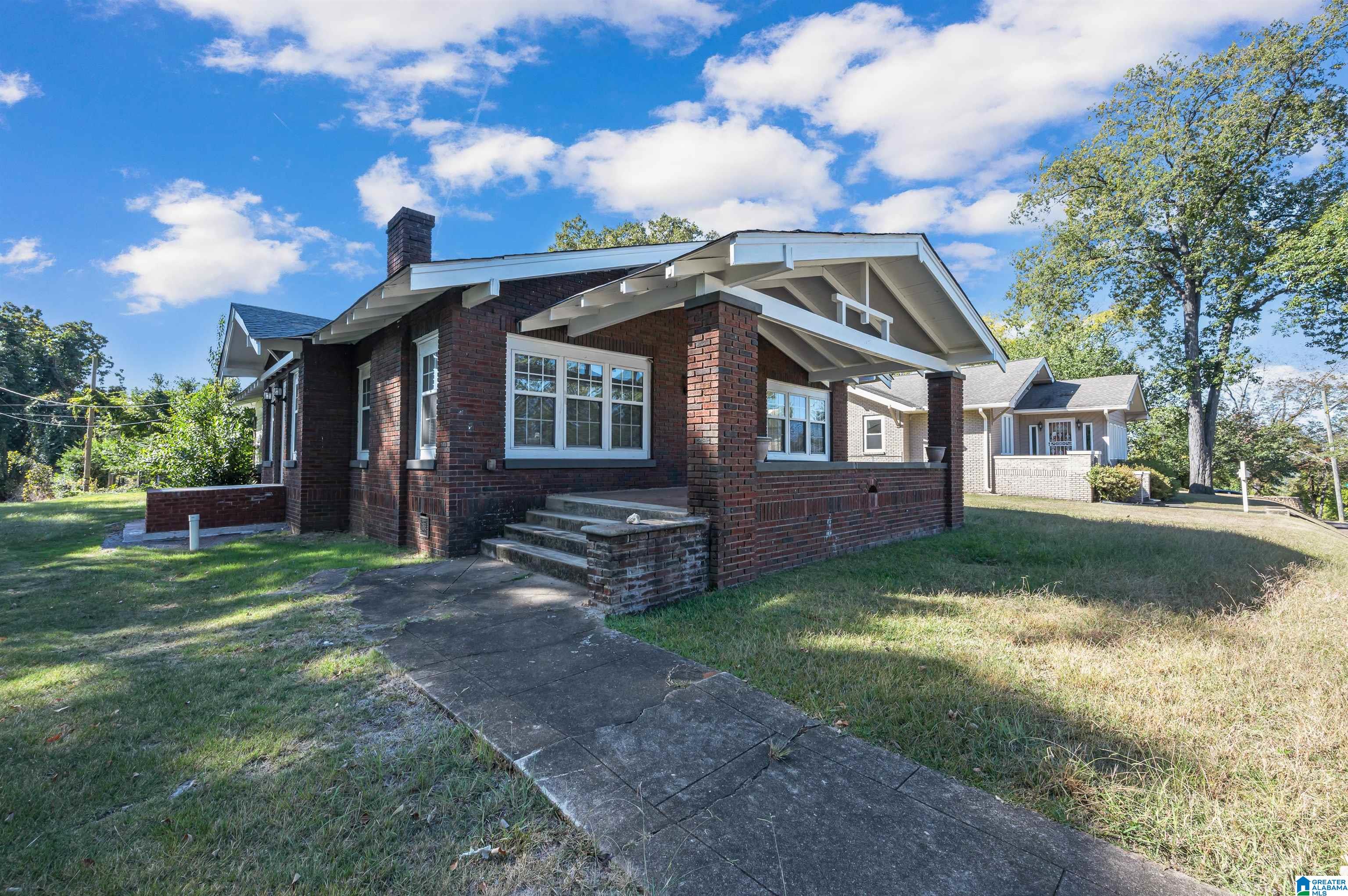 2211 25th Street Southwest Birmingham, AL 35208 - Photo 3 of 30