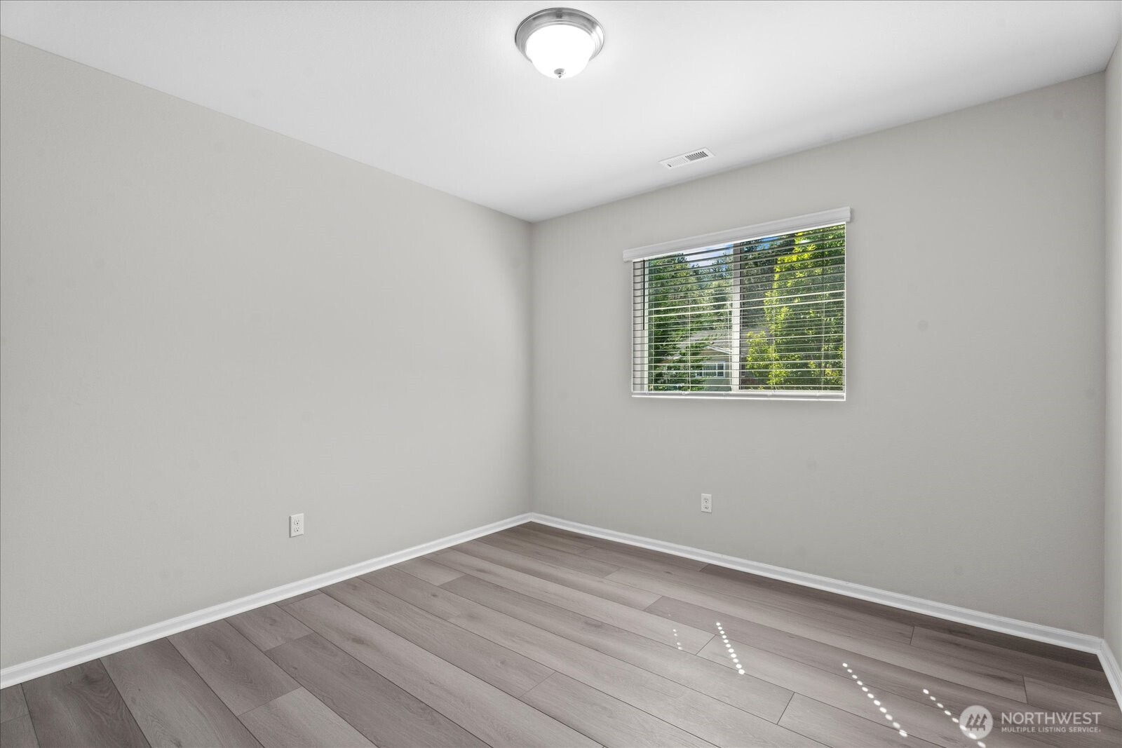 9901 13th Street Southeast Lake Stevens, WA 98258 - Photo 23 of 38