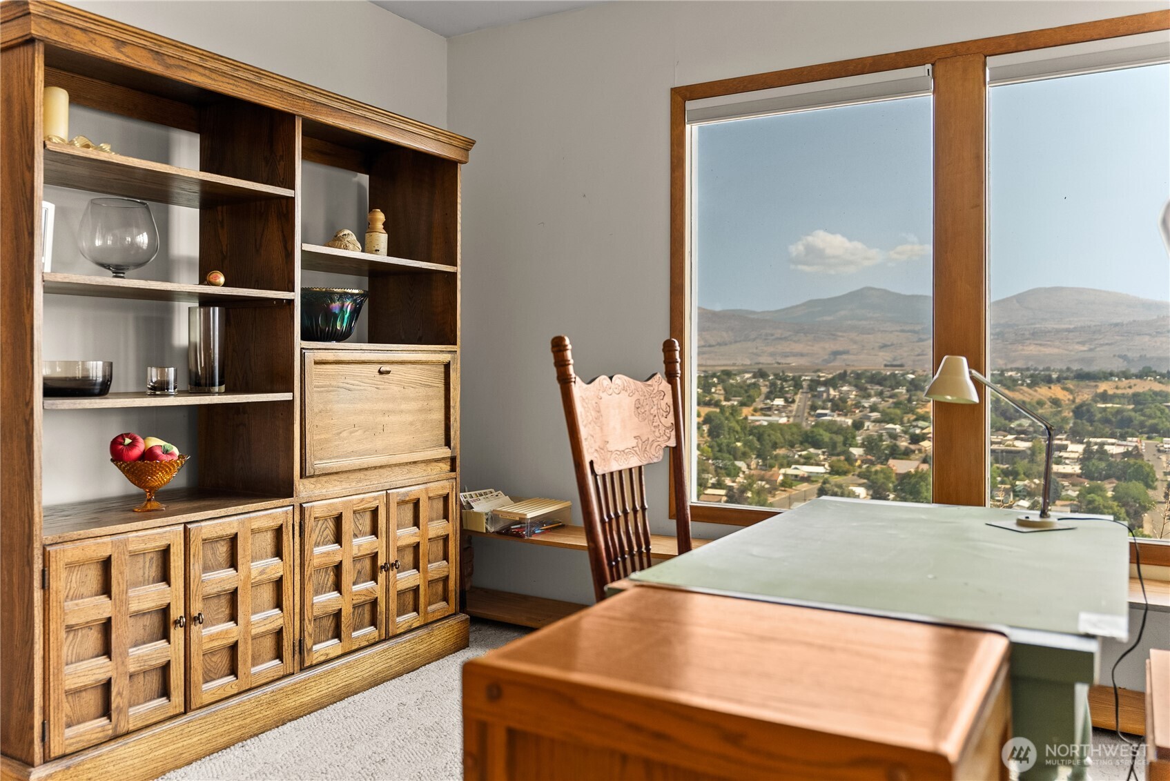 14 Dalton Road Omak, WA 98841 - Photo 16 of 37 a bedroom with furniture and a window