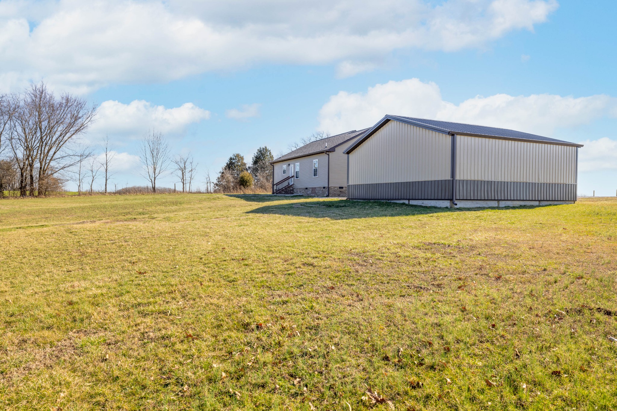 950 White Road Portland, TN 37148 - Photo 34 of 35 a view of a large pool with an outdoor space