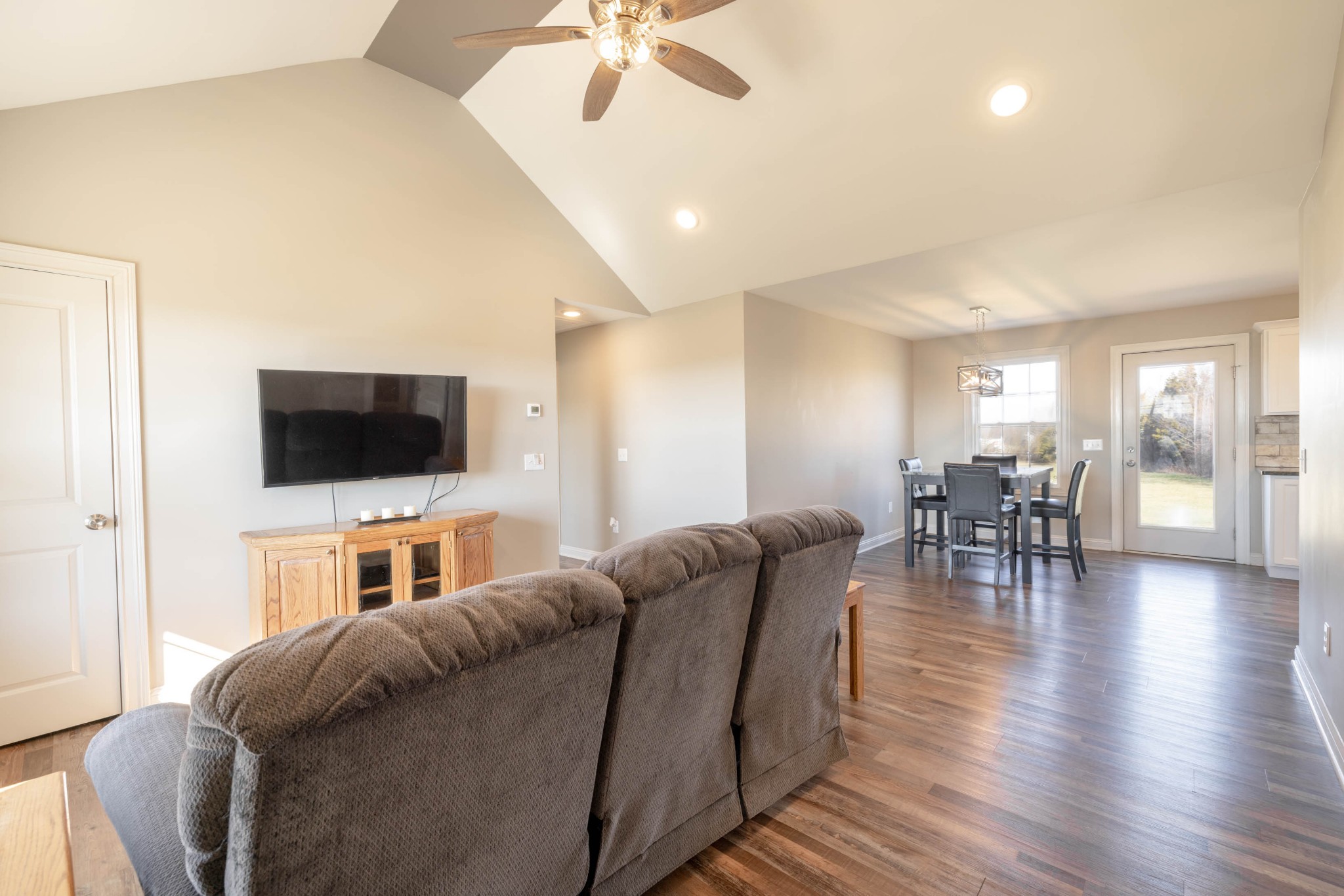 950 White Road Portland, TN 37148 - Photo 6 of 35 a living room with furniture and a flat screen tv
