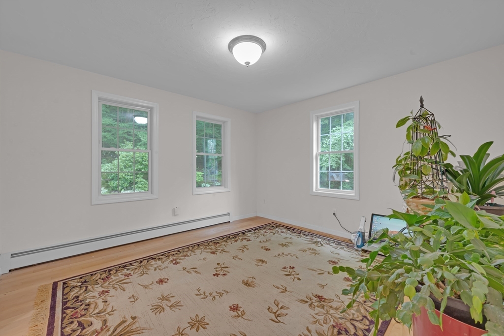 271 Mashapaug Road Holland, MA 01521 - Photo 4 of 20 Gallery Image 4