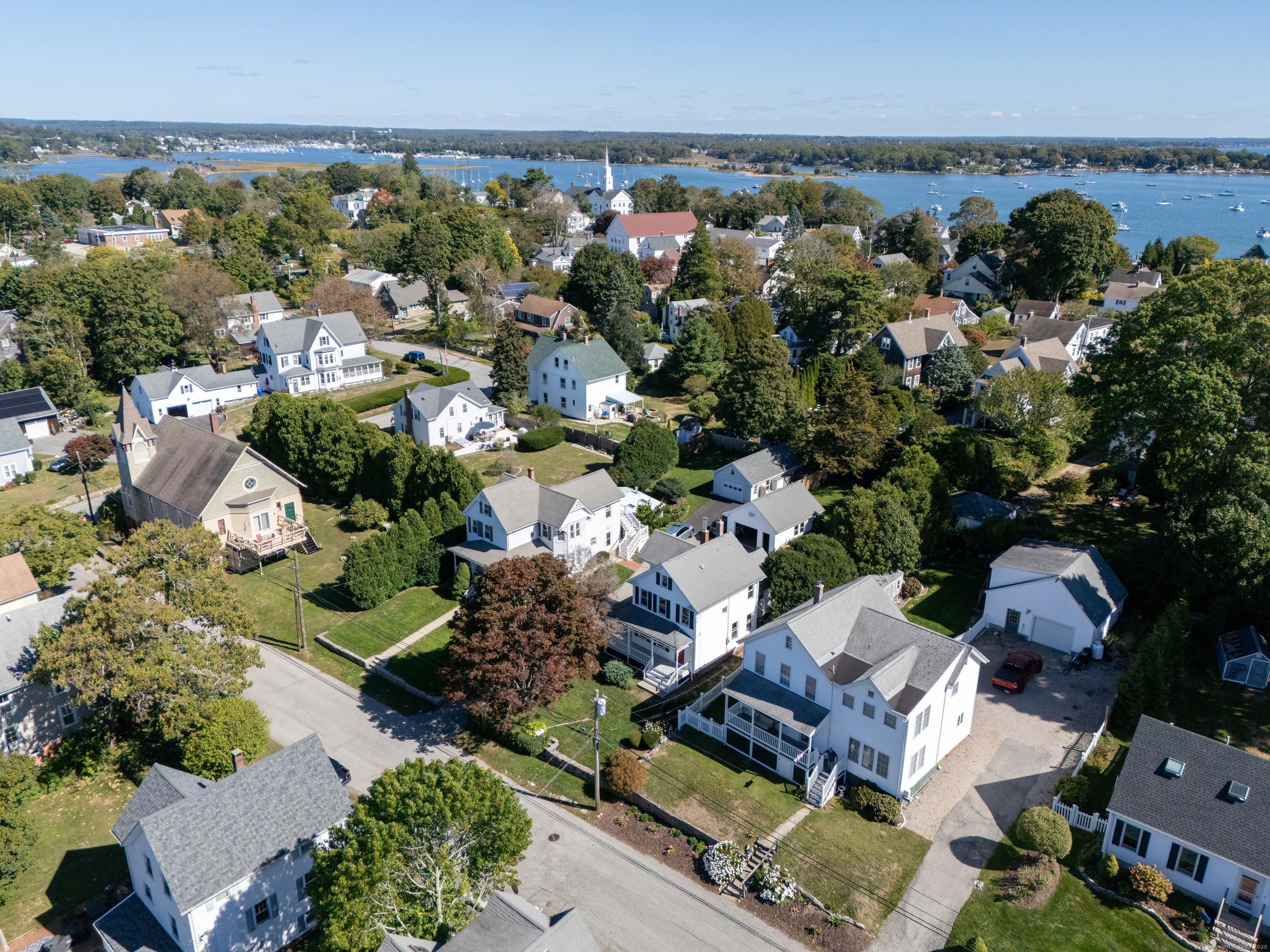 17 High Street Groton, CT 06340 - Photo 12 of 37 an aerial view of multiple house