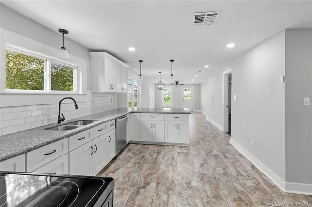 $175,000 | 207 Duff Street, Dequincy, LA 70633