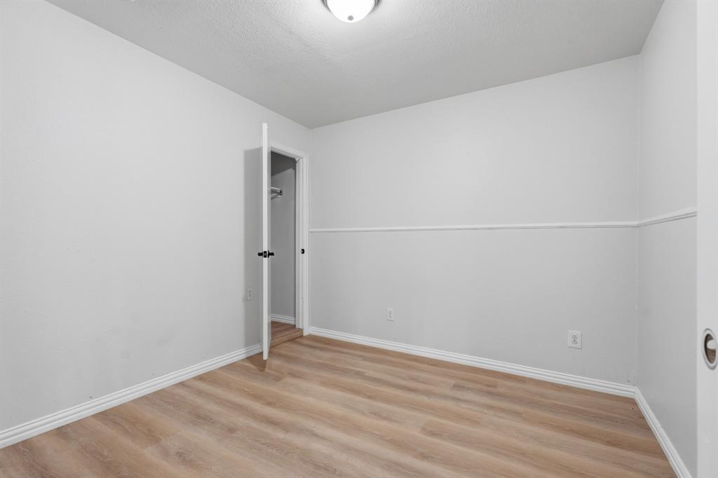 925 Lake North Road Rowlett, TX 75089 - Photo 14 of 39