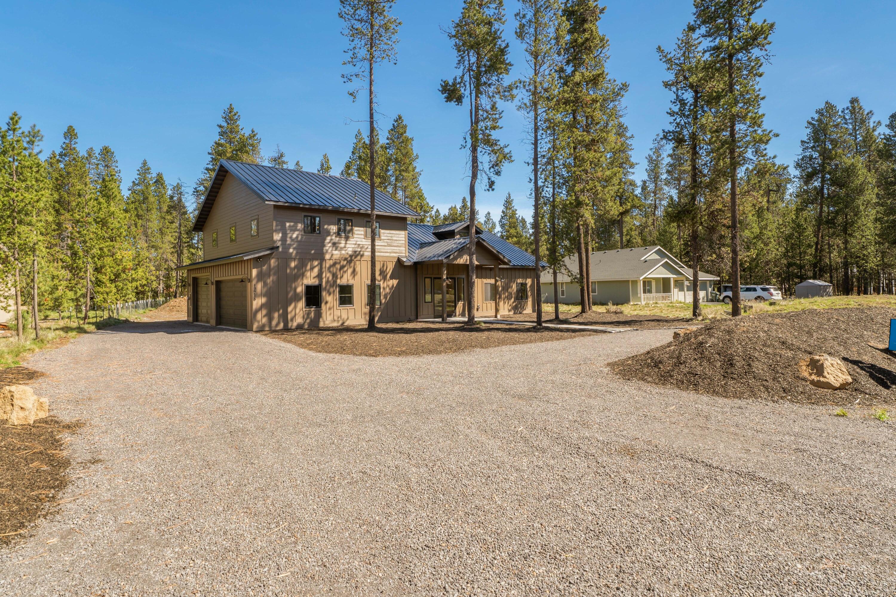 17216 Jacinto Road Bend, OR 97707 - Photo 38 of 41