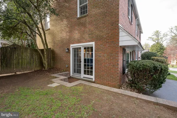 $667,000 | 802 Pleasant Hill Road, Wallingford, PA 19086