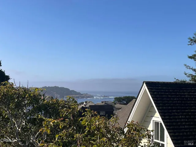 a picture of city view