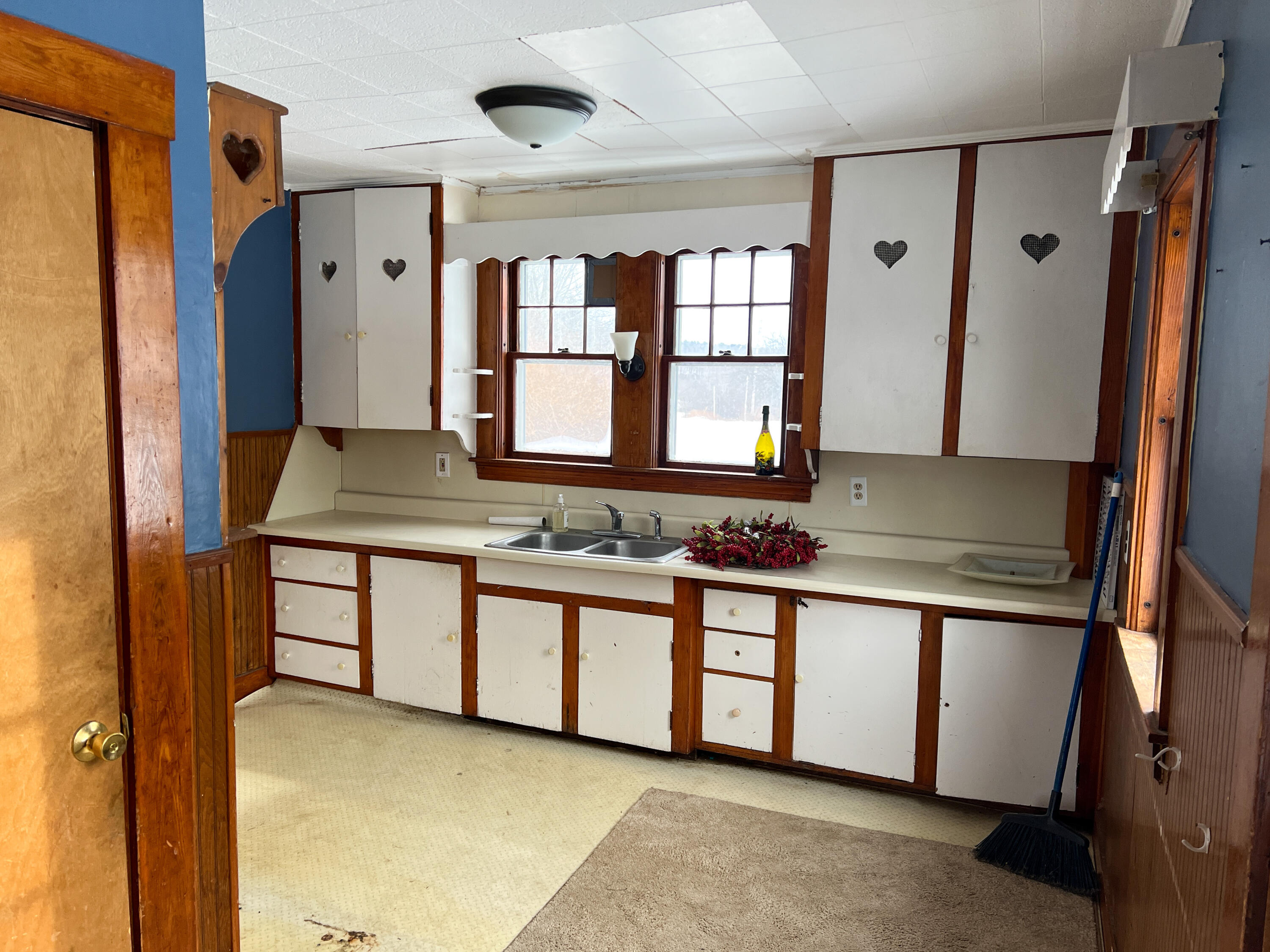 229 County Road Waterville, ME 04901 - Photo 5 of 23 Kitchen
