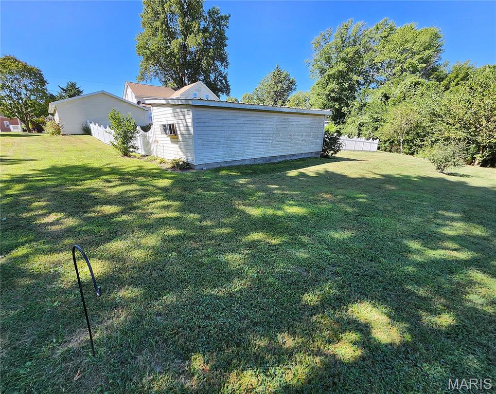 405 West 3rd N Street Mount Olive, IL 62069 - Photo 11 of 51