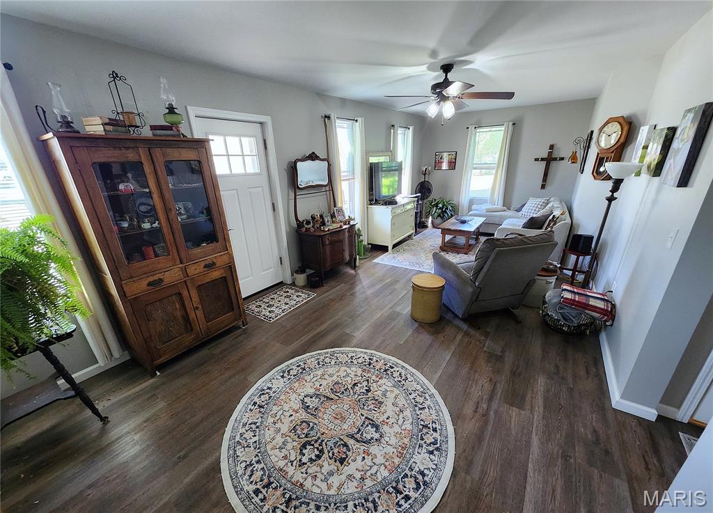 405 West 3rd N Street Mount Olive, IL 62069 - Photo 17 of 51