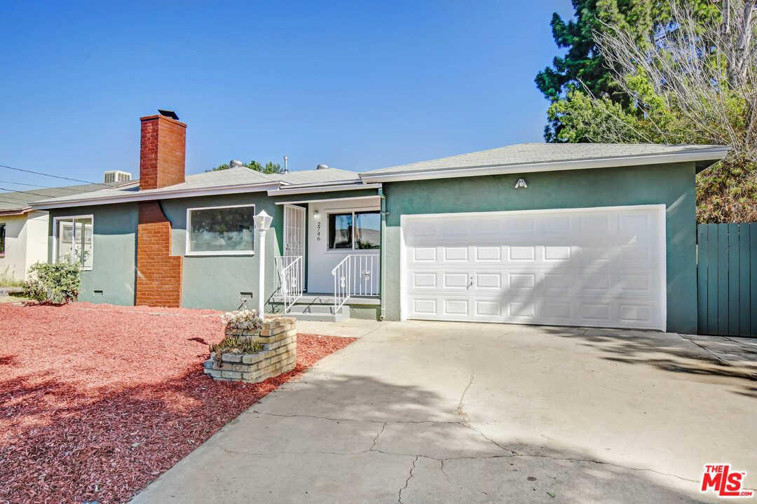 2746 West Court Street Rialto, CA 92376 - Photo 2 of 14 Gallery Image 2