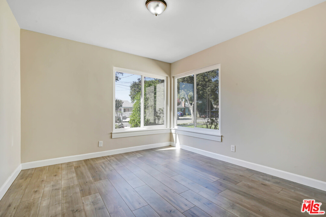2746 West Court Street Rialto, CA 92376 - Photo 12 of 14 Gallery Image 12