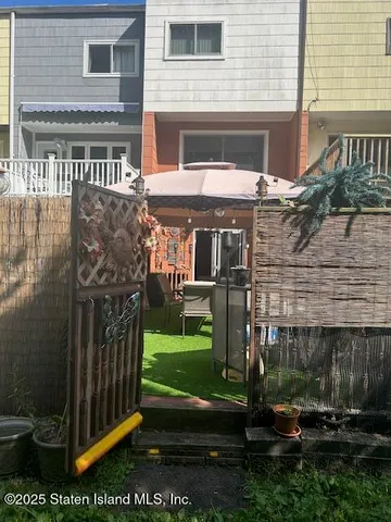 $599,000 | 45 Daffodil Court | Huguenot