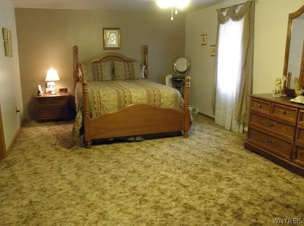 $425,000 | 158 Lake Street, Hamburg, NY 14075