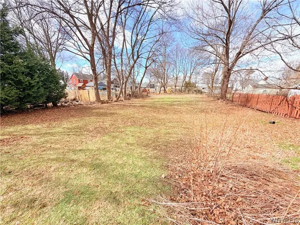 $425,000 | 158 Lake Street, Hamburg, NY 14075