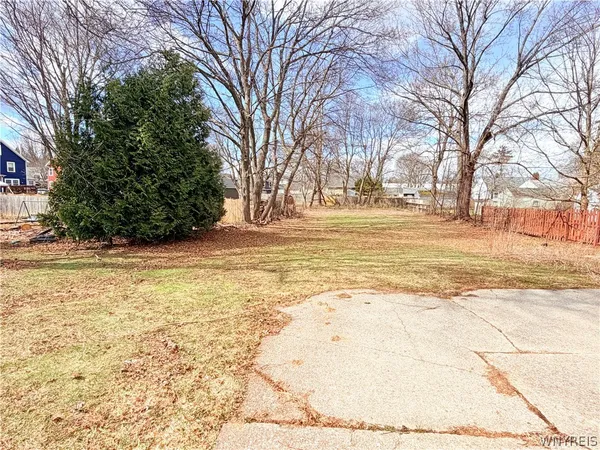 $425,000 | 158 Lake Street, Hamburg, NY 14075