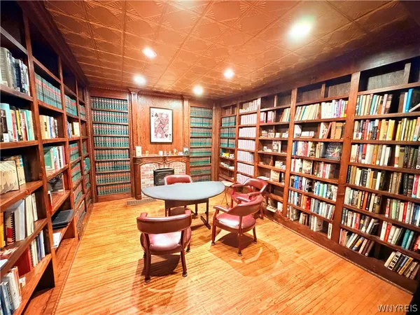 $425,000 | 158 Lake Street, Hamburg, NY 14075