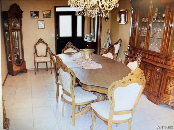 $425,000 | 158 Lake Street, Hamburg, NY 14075