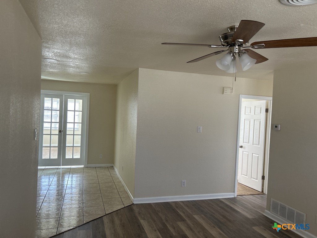 1208 Ridgemont Drive Killeen, TX 76549 - Photo 2 of 11